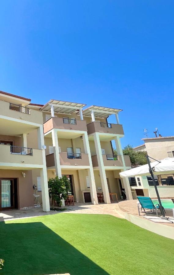 Apartment Luisa Tergu Luaran gambar