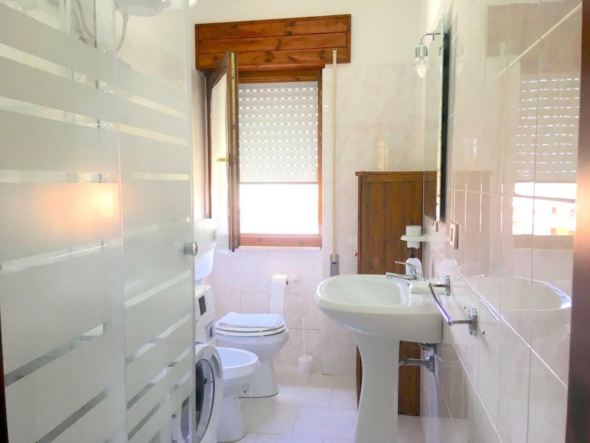 Apartment Luisa Tergu Luaran gambar